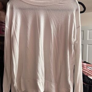 LUCKYClassic White Women's Sweater